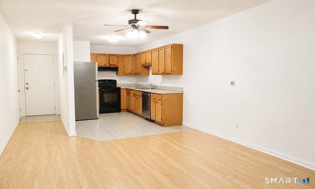 1730 State Street - Photo 2