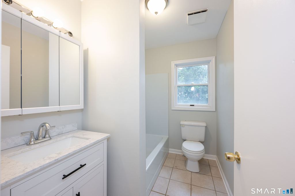 799 Foxon Road - Photo 11