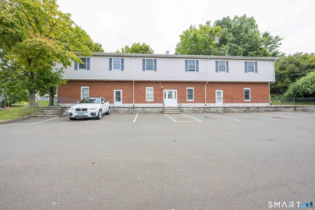 799 Foxon Road - Photo 0