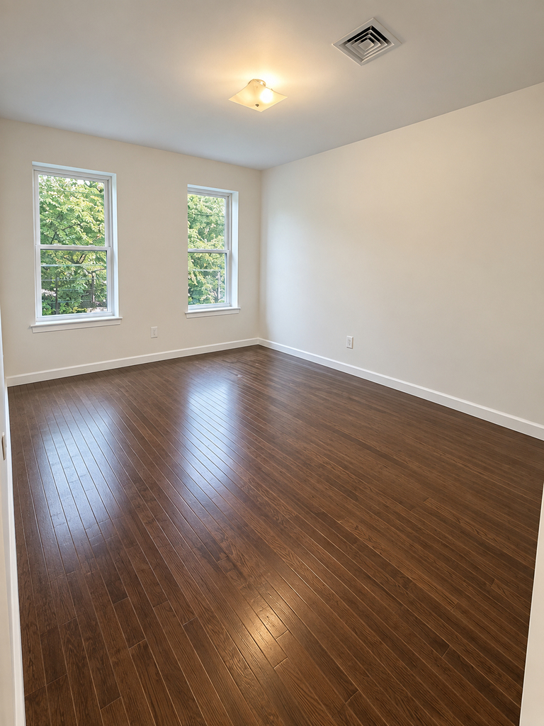 659 Bradford Street - Photo 1