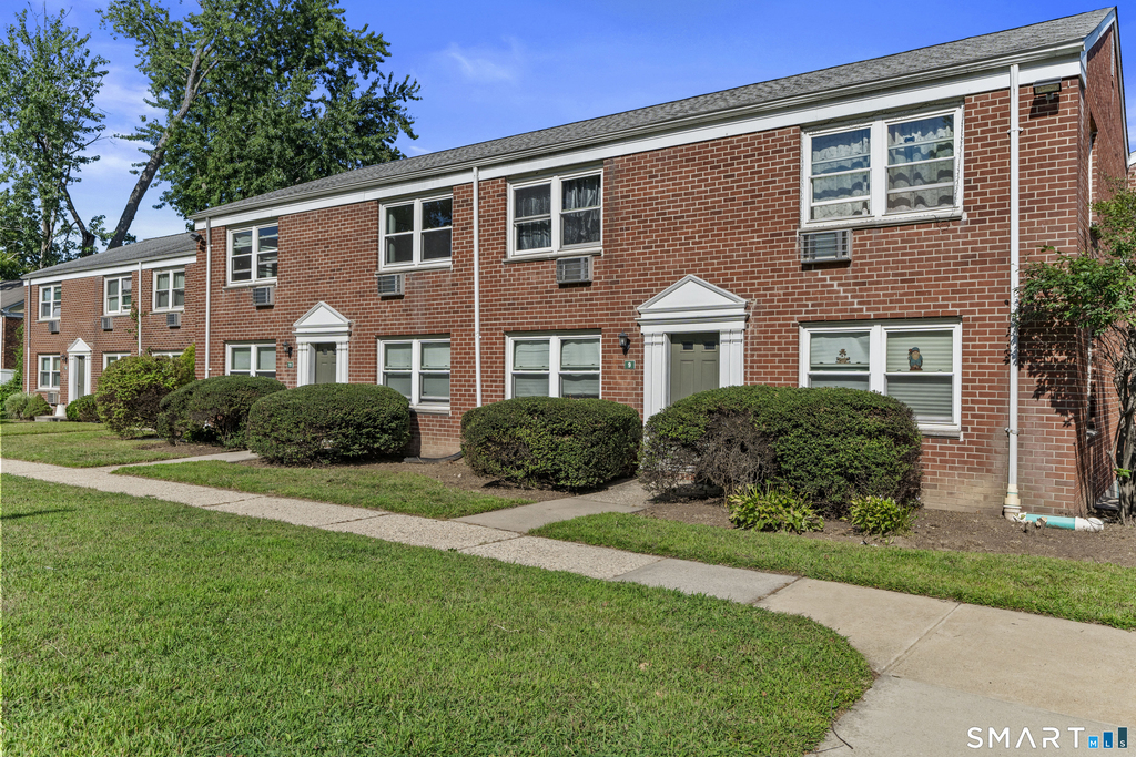 323 Hamilton Court - Photo 20
