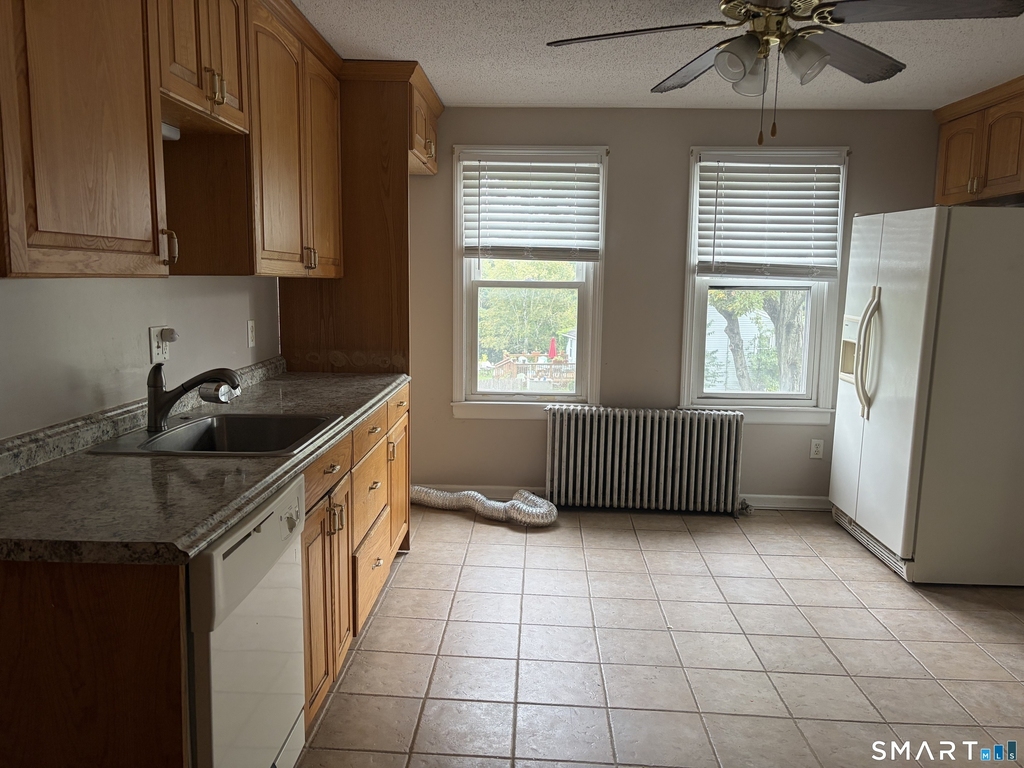 405 Prospect Street - Photo 3