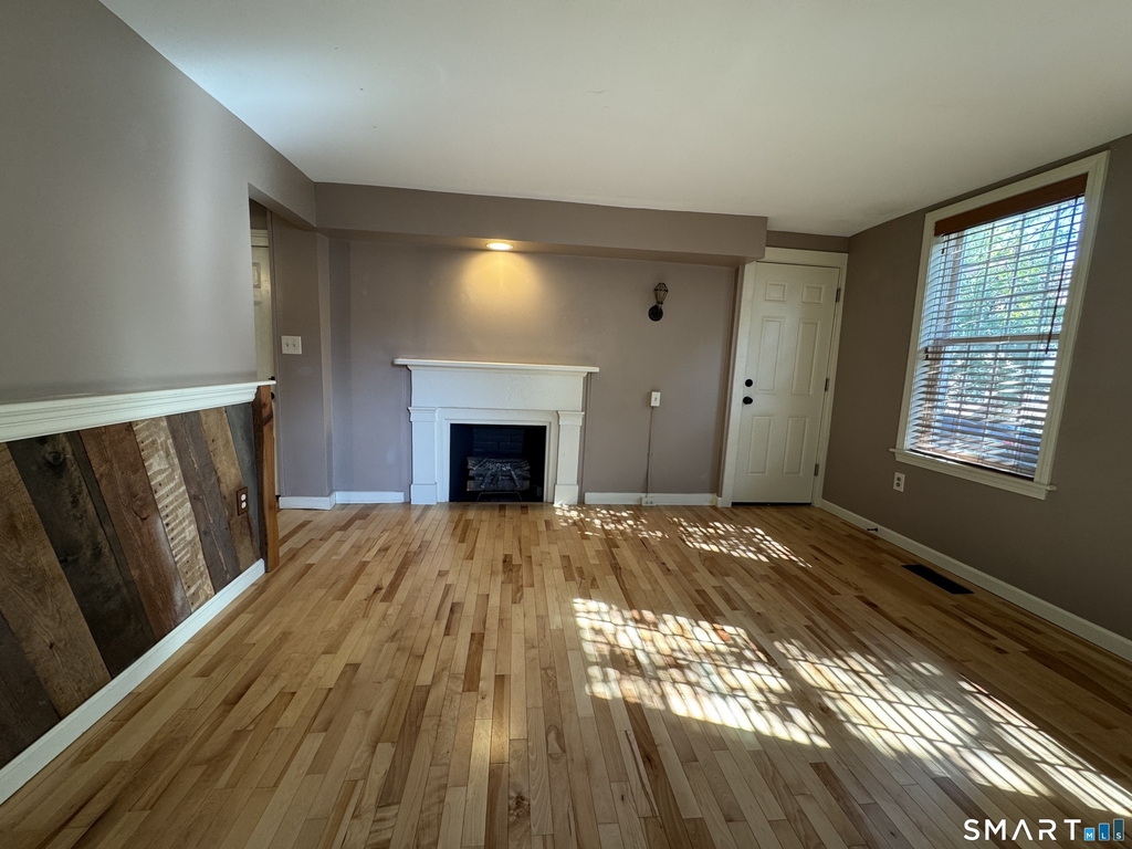 158 College Street - Photo 5