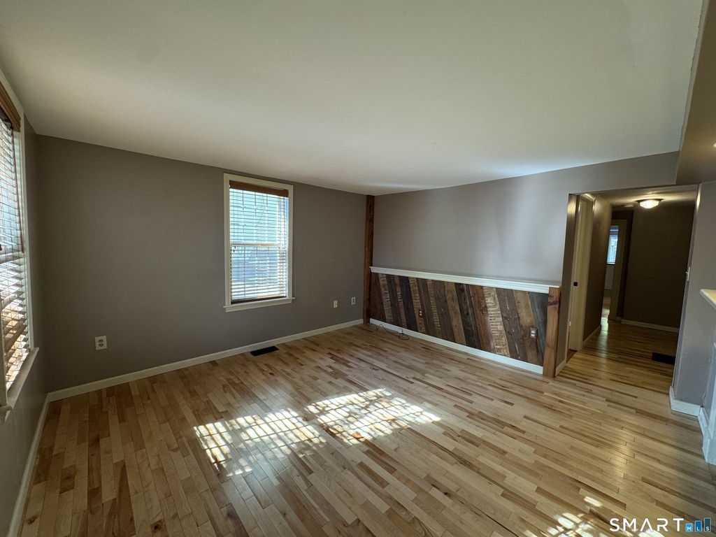 158 College Street - Photo 6