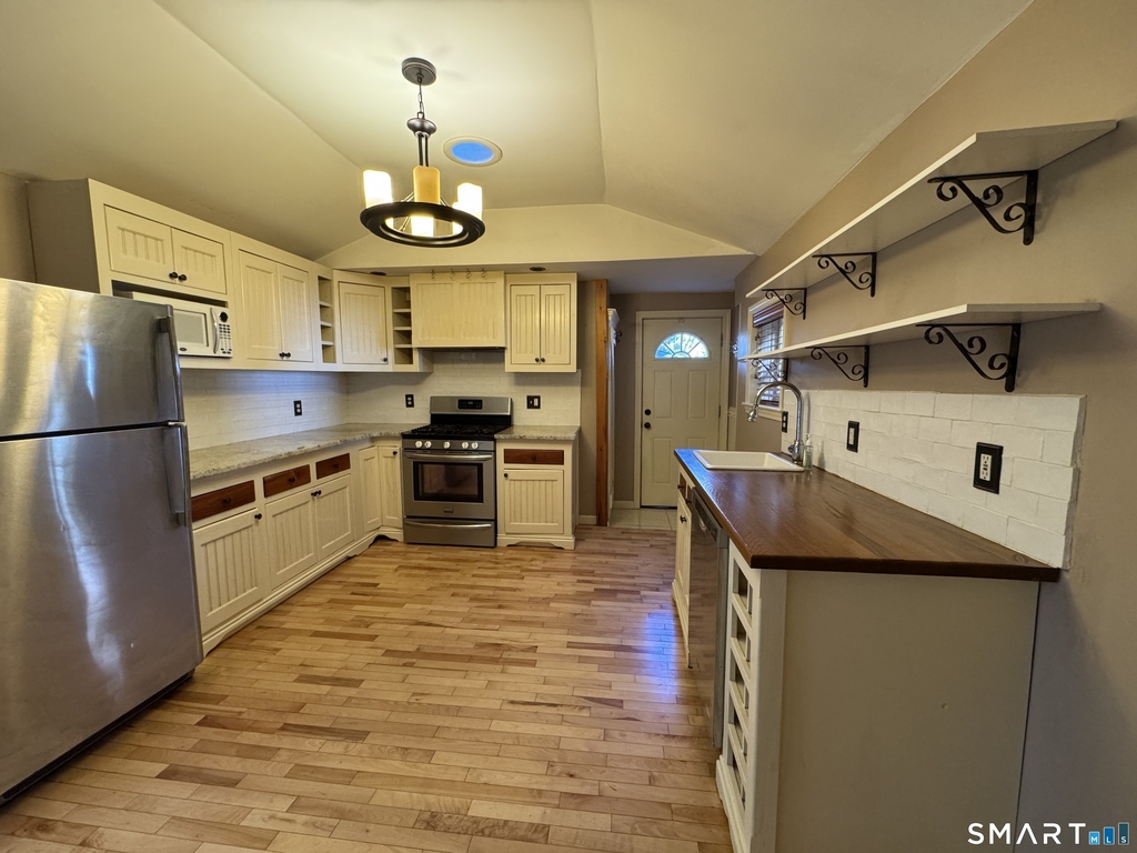 158 College Street - Photo 12