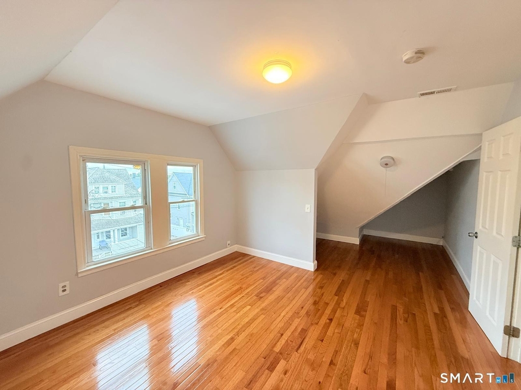 73 Vine Street - Photo 10