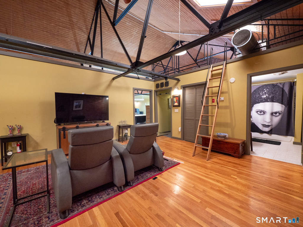 325 Lafayette Street - Photo 23