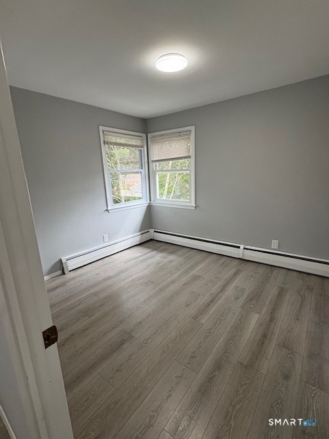 429 Thompson Avenue - Photo 4