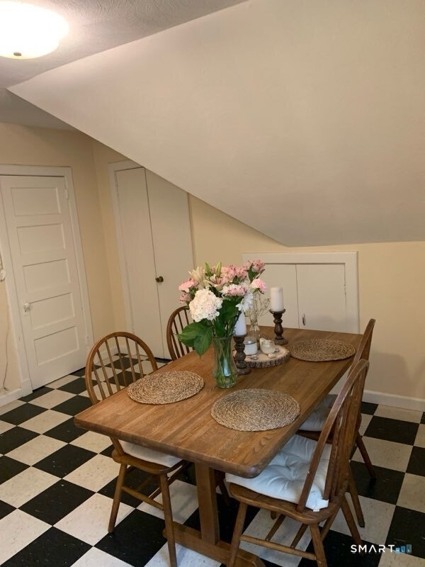 37 Maplewood Avenue - Photo 3