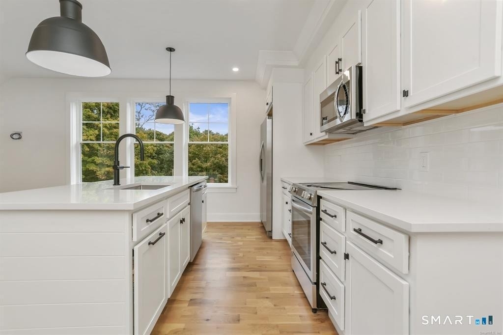 49 Daniels Farm Road - Photo 7