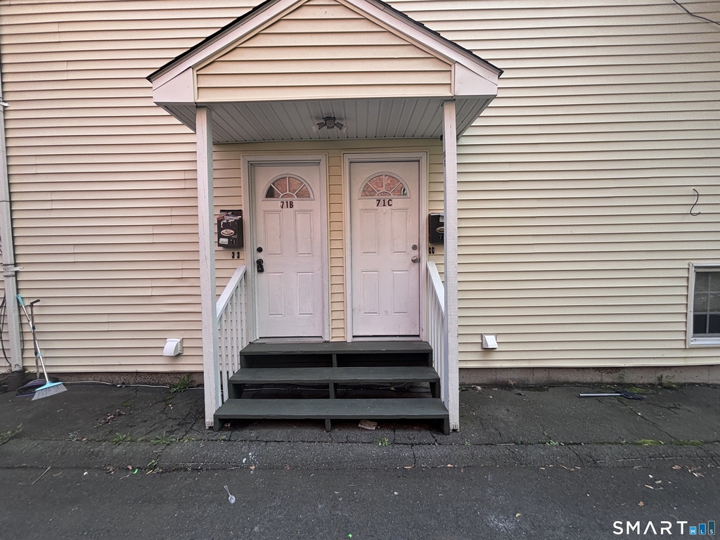71 Williams Street - Photo 2