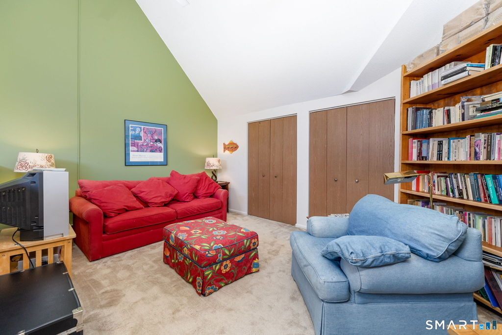 181 Loomis Drive - Photo 8