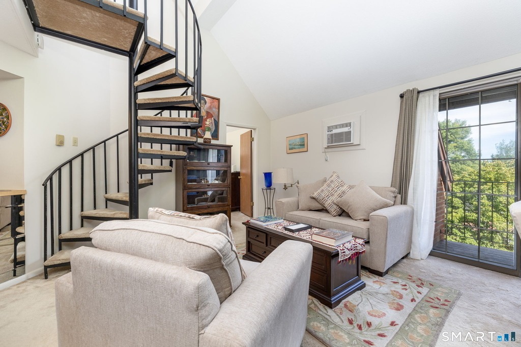 181 Loomis Drive - Photo 3