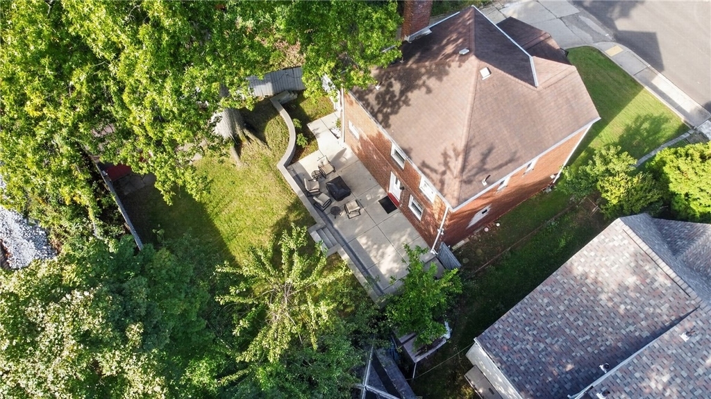 1542 Hawthorne St - Photo 37