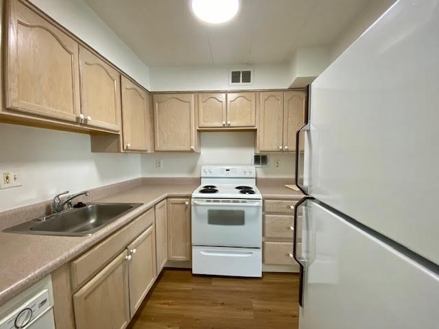 53 Academy Avenue - Photo 9