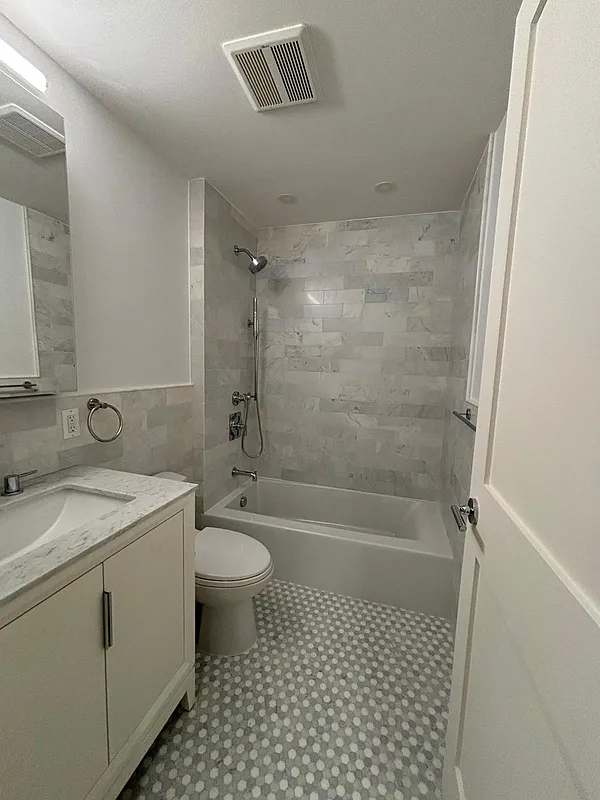 West 81st Street - Photo 12
