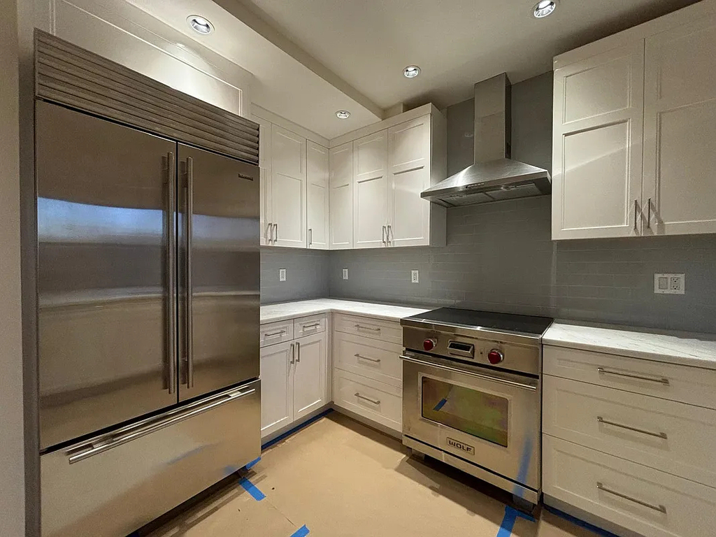 West 81st Street - Photo 18