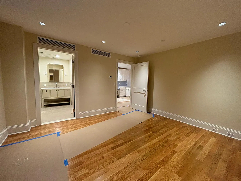 West 81st Street - Photo 1