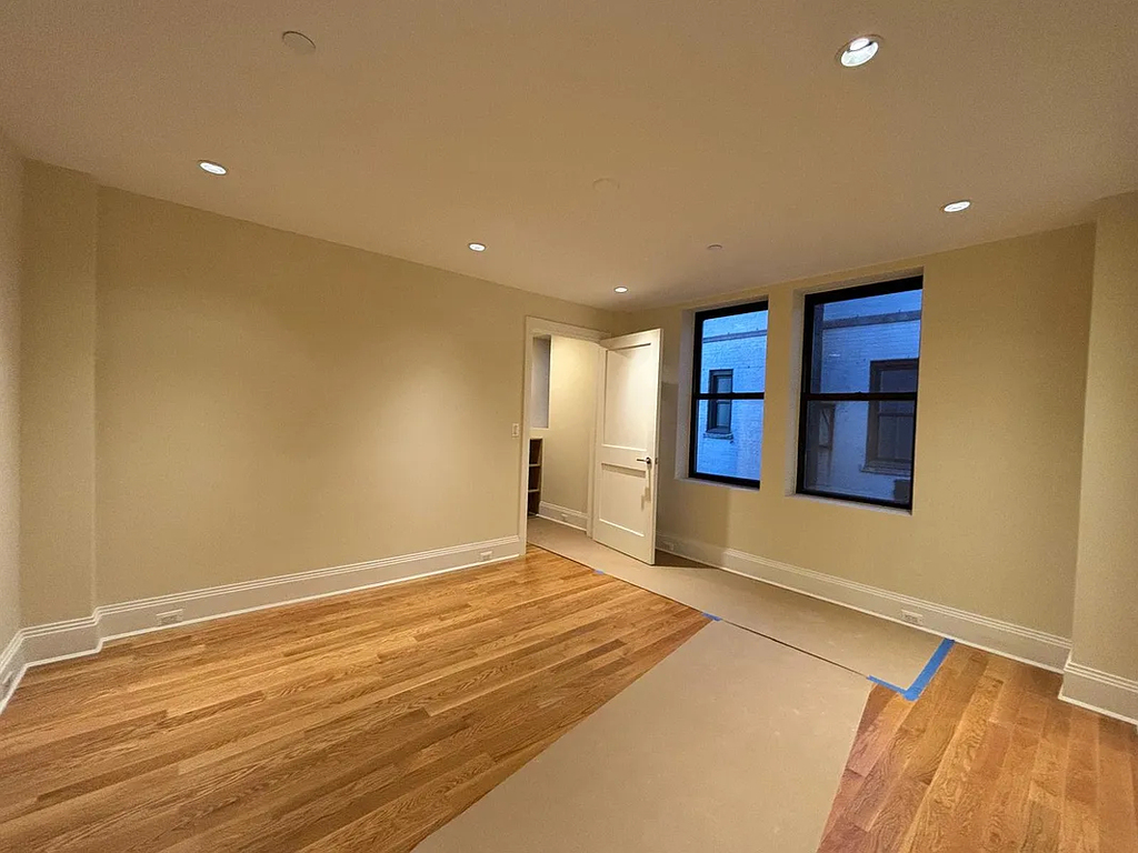 West 81st Street - Photo 9