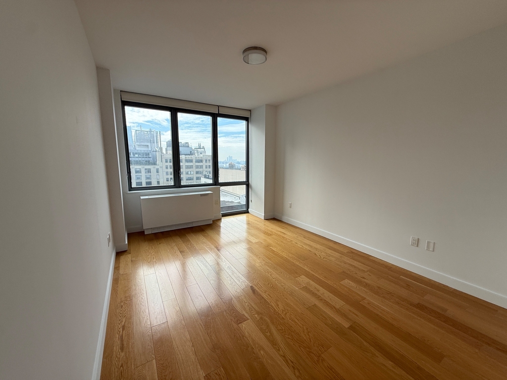 11th St &  West 57th Street - Photo 2