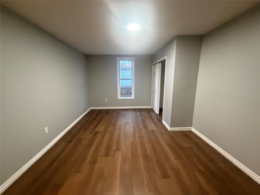 4 Thorp Street - Photo 6