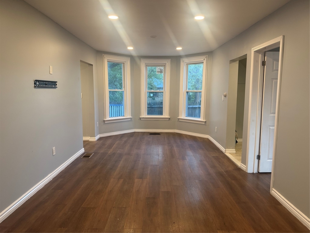 4 Thorp Street - Photo 1