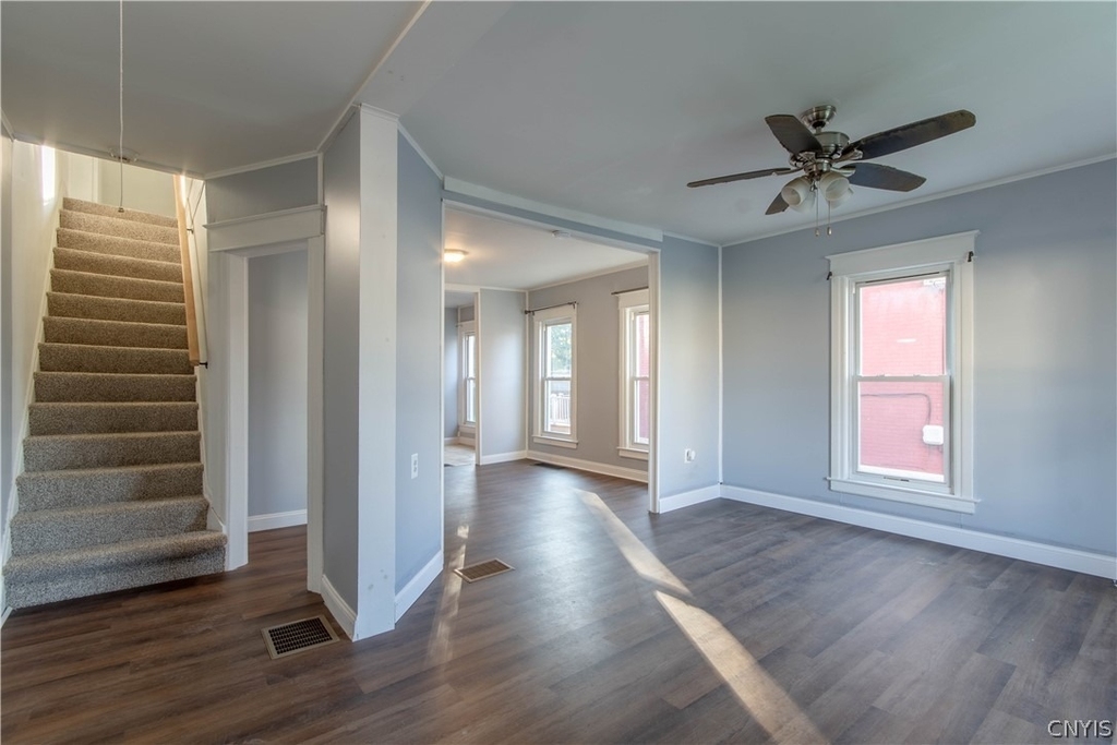 863 W Main Street - Photo 7