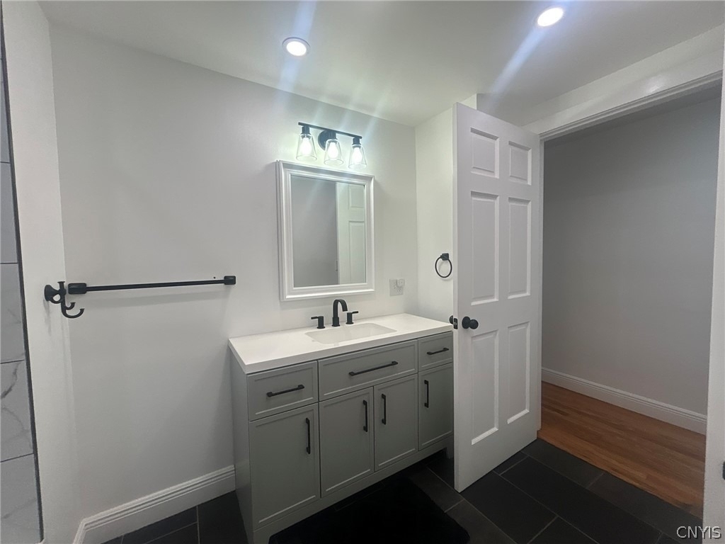 4 Center Terrace - Photo 11