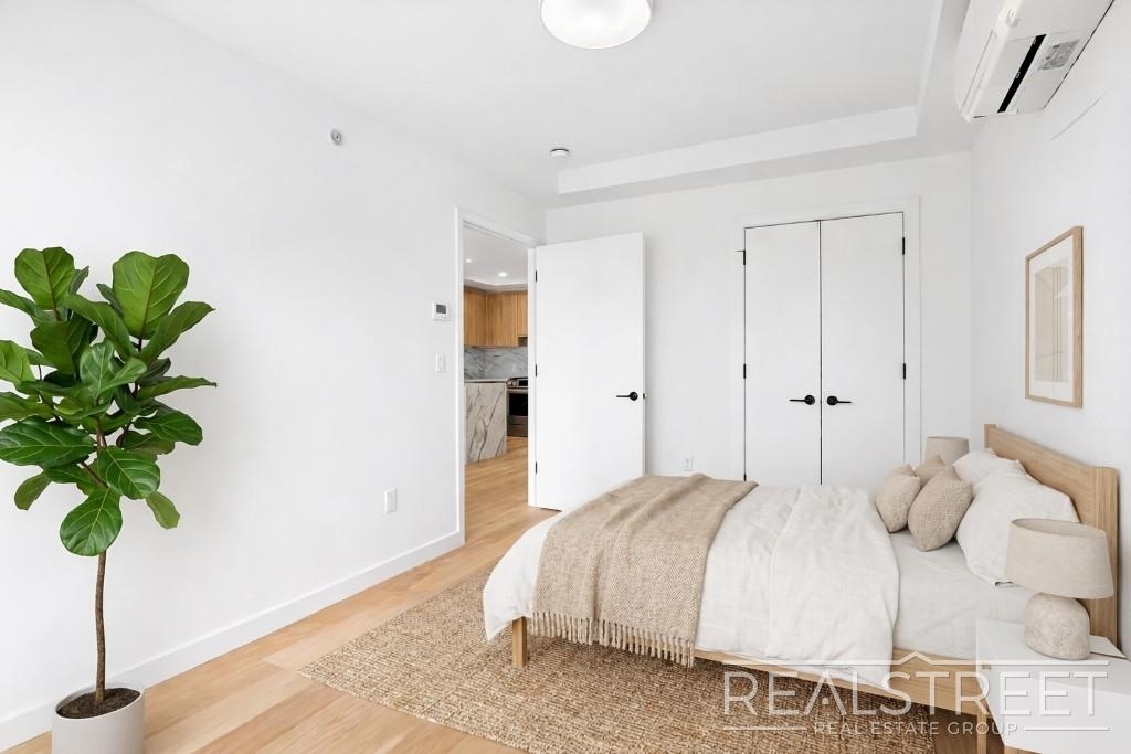 105 Rogers Avenue - Photo 8