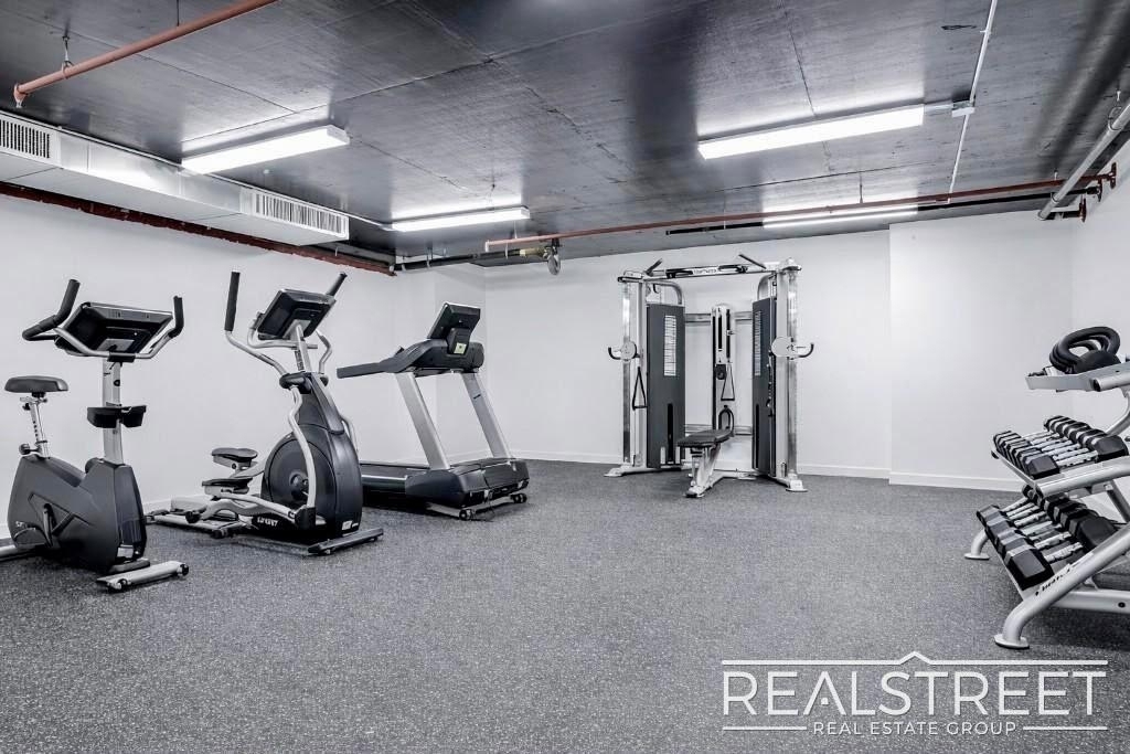 105 Rogers Avenue - Photo 12