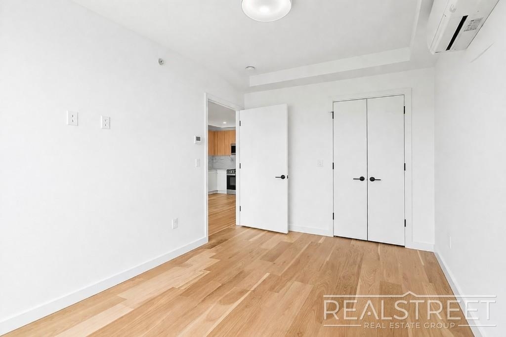 105 Rogers Avenue - Photo 18