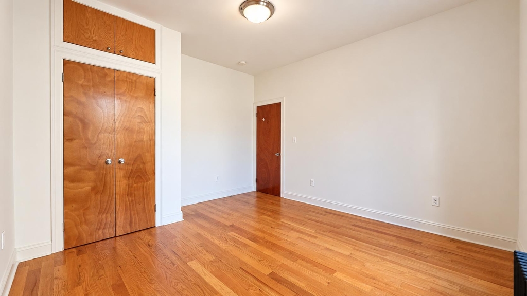 664 West 163rd Street - Photo 6