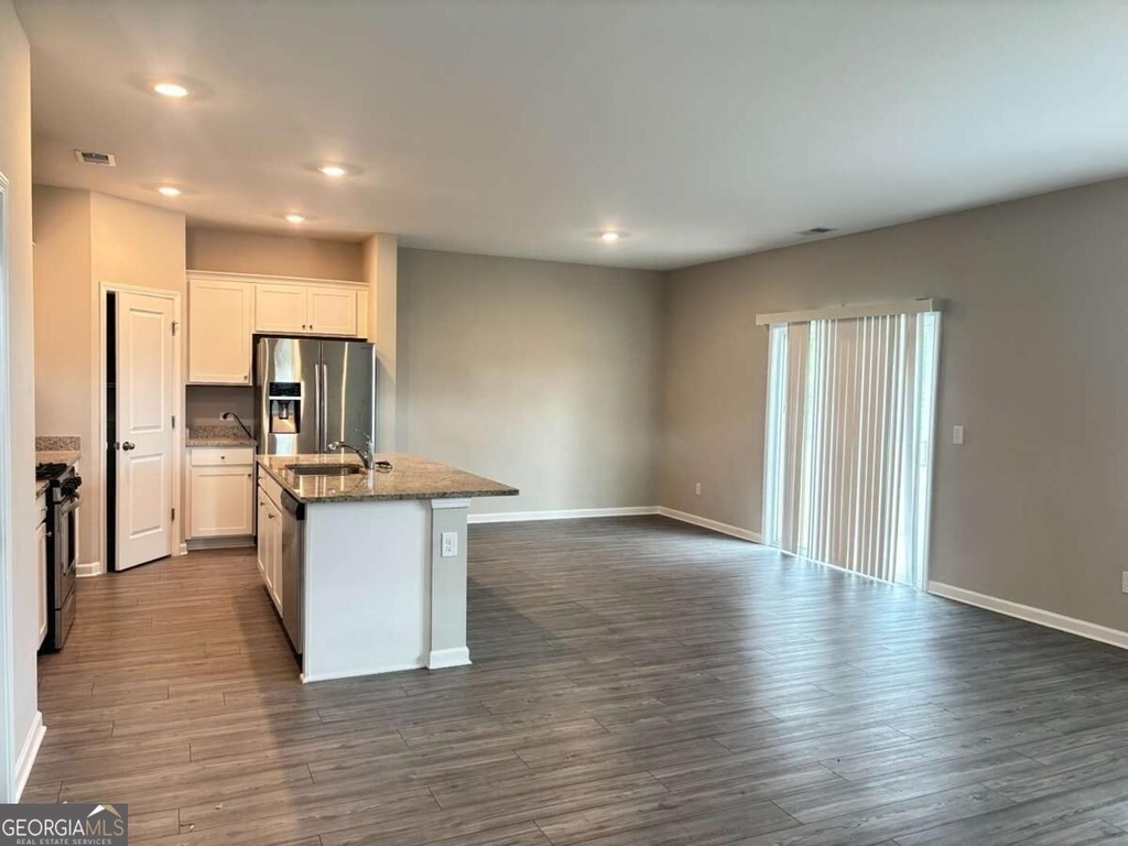 243 Grey Falcon Avenue - Photo 1