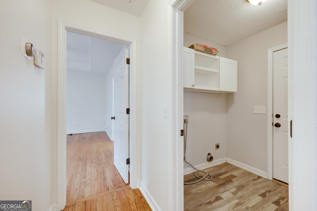 1021 Jessica Way - Photo 22