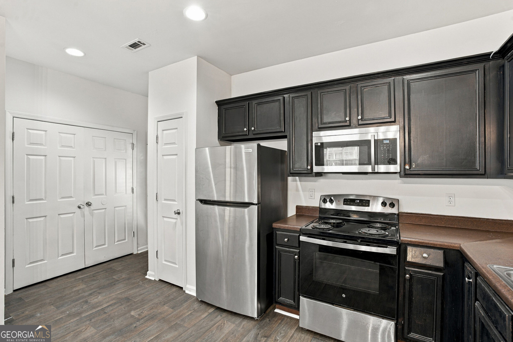 8260 Oakley Circle - Photo 13