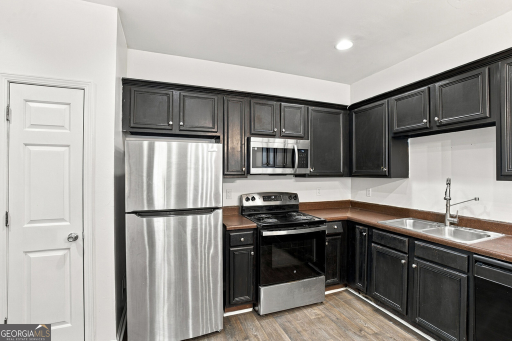 8260 Oakley Circle - Photo 11
