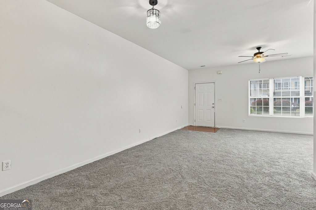 8260 Oakley Circle - Photo 6