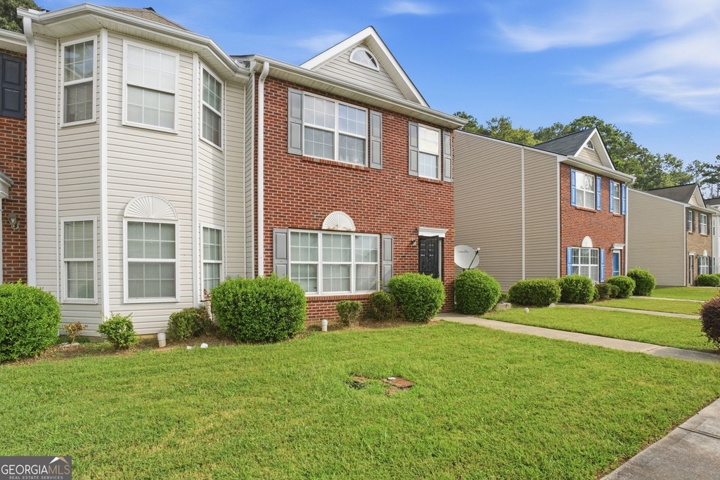 8260 Oakley Circle - Photo 1