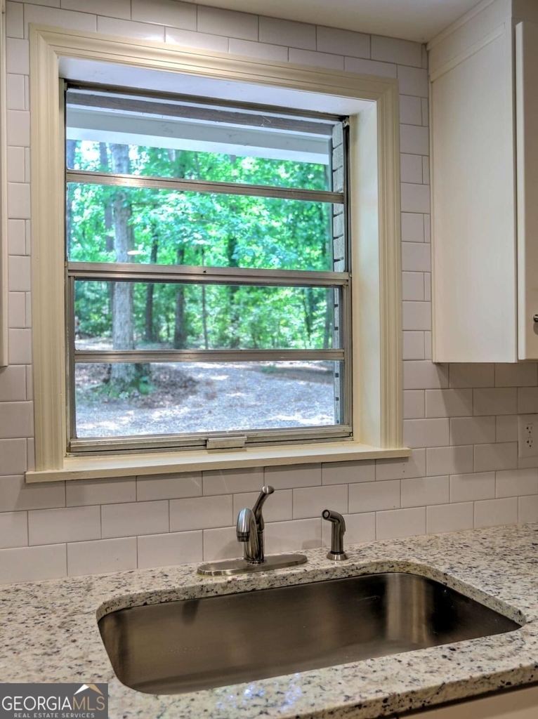 5465 Honeysuckle Trail - Photo 7