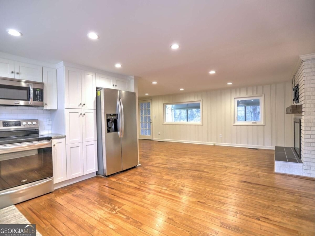 5465 Honeysuckle Trail - Photo 5