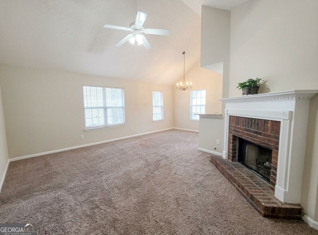 613 N Fairfield Drive - Photo 3