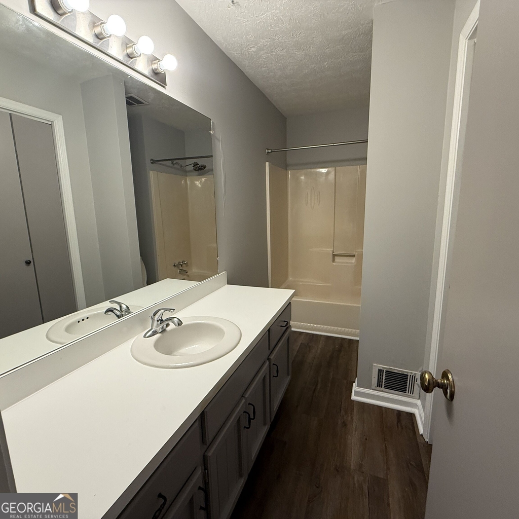 4101 Springlake Circle - Photo 13