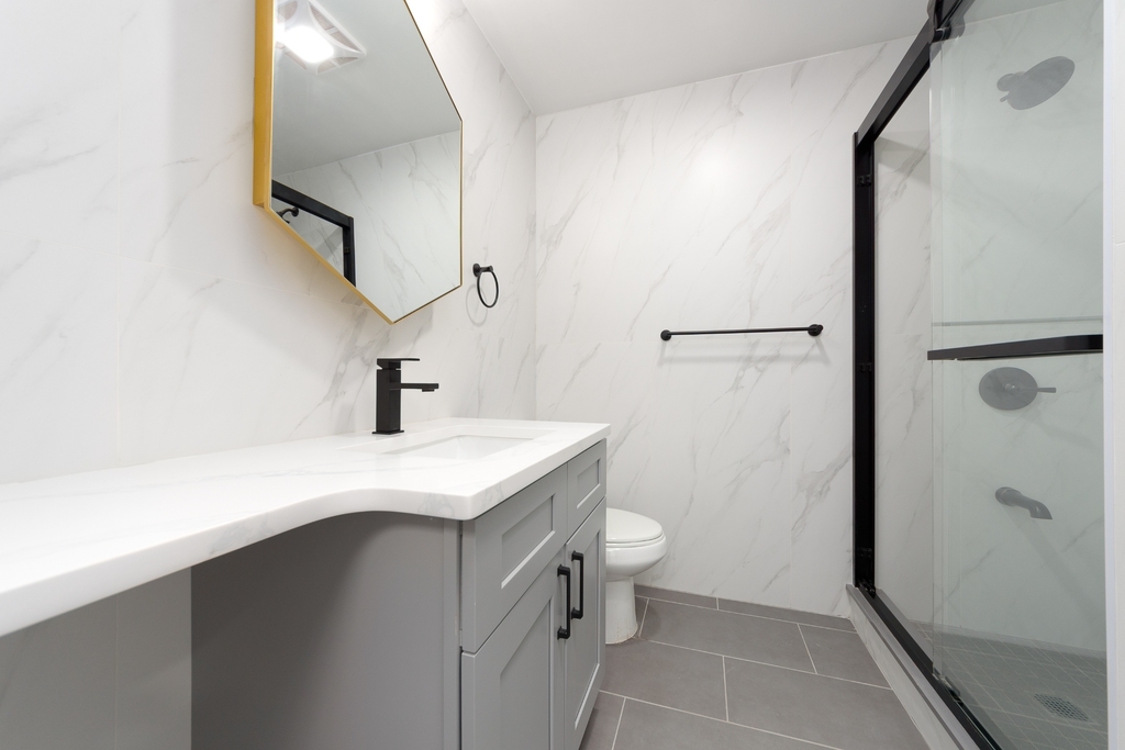 533 Madison Street - Photo 15