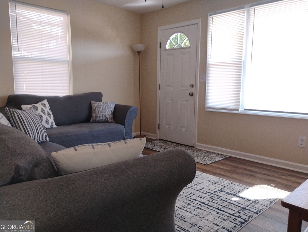 873 Grayson Avenue - Photo 2