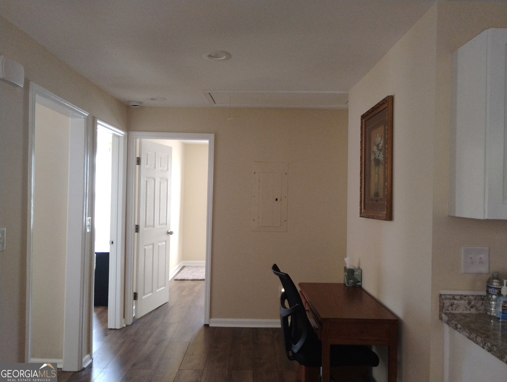 873 Grayson Avenue - Photo 3