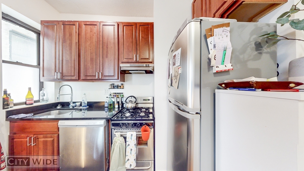 4 West 103rd Street - Photo 2
