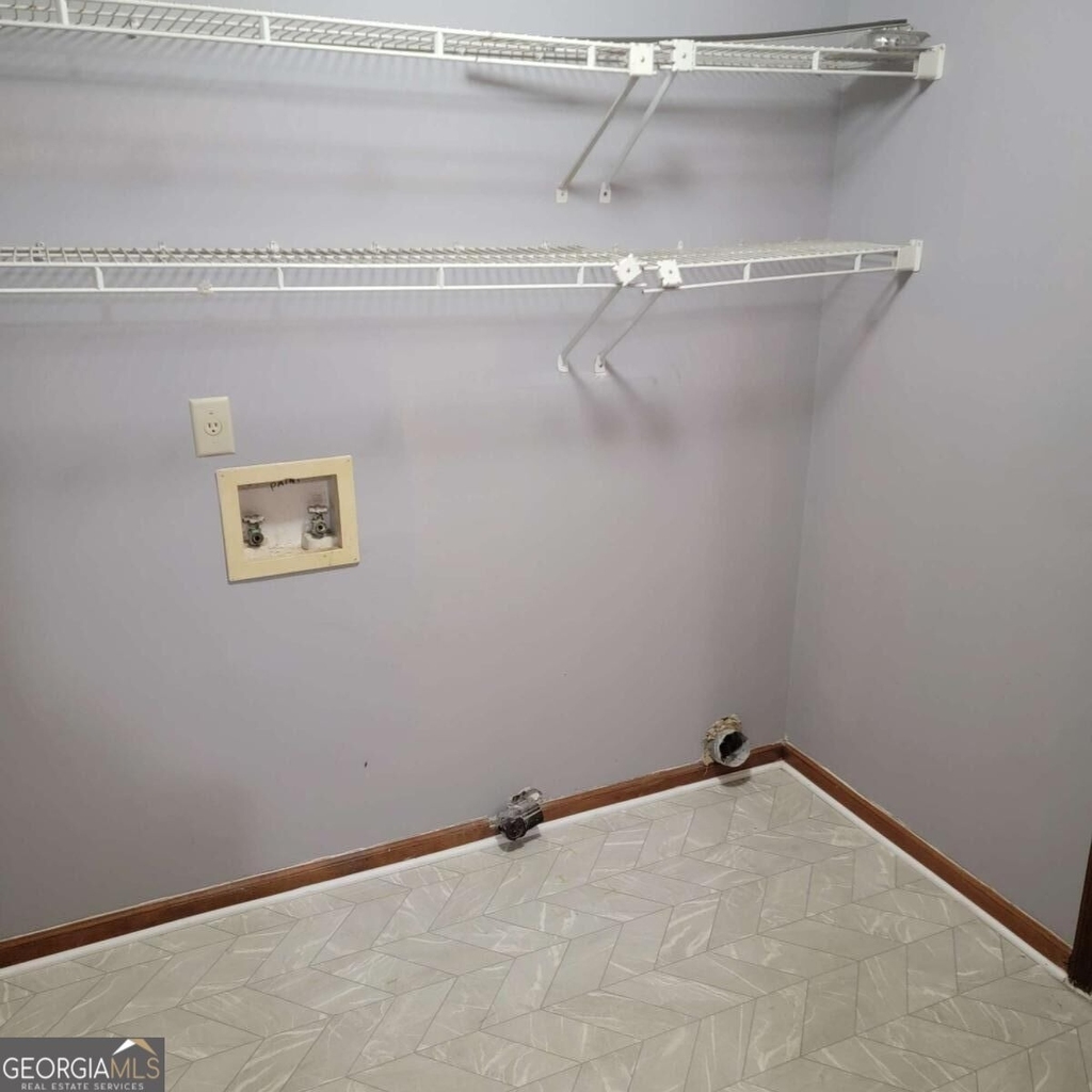 1548 Brandon Square - Photo 11