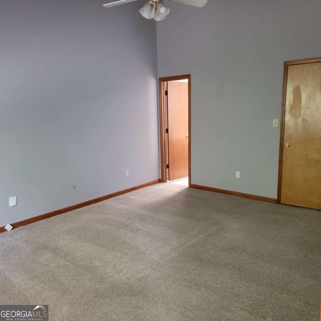 1548 Brandon Square - Photo 5