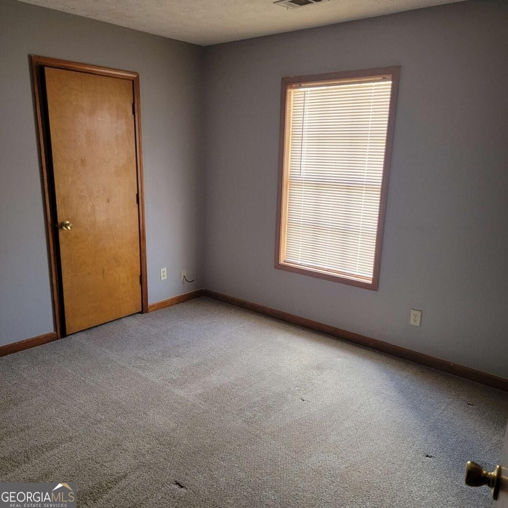 1548 Brandon Square - Photo 8