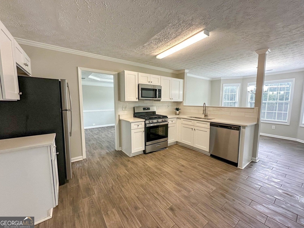 1070 Big Haynes Drive - Photo 3